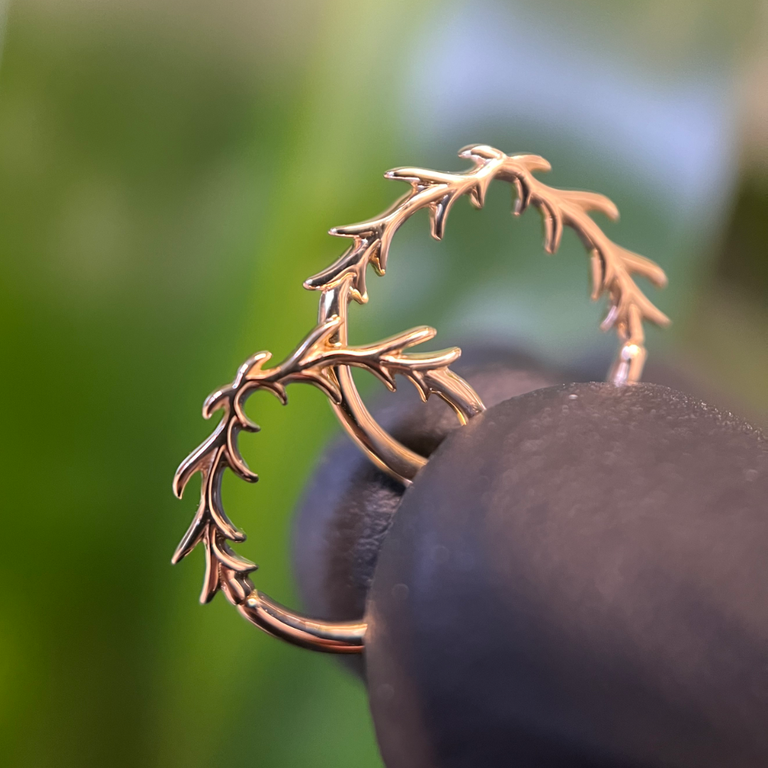 Raven Seam Ring